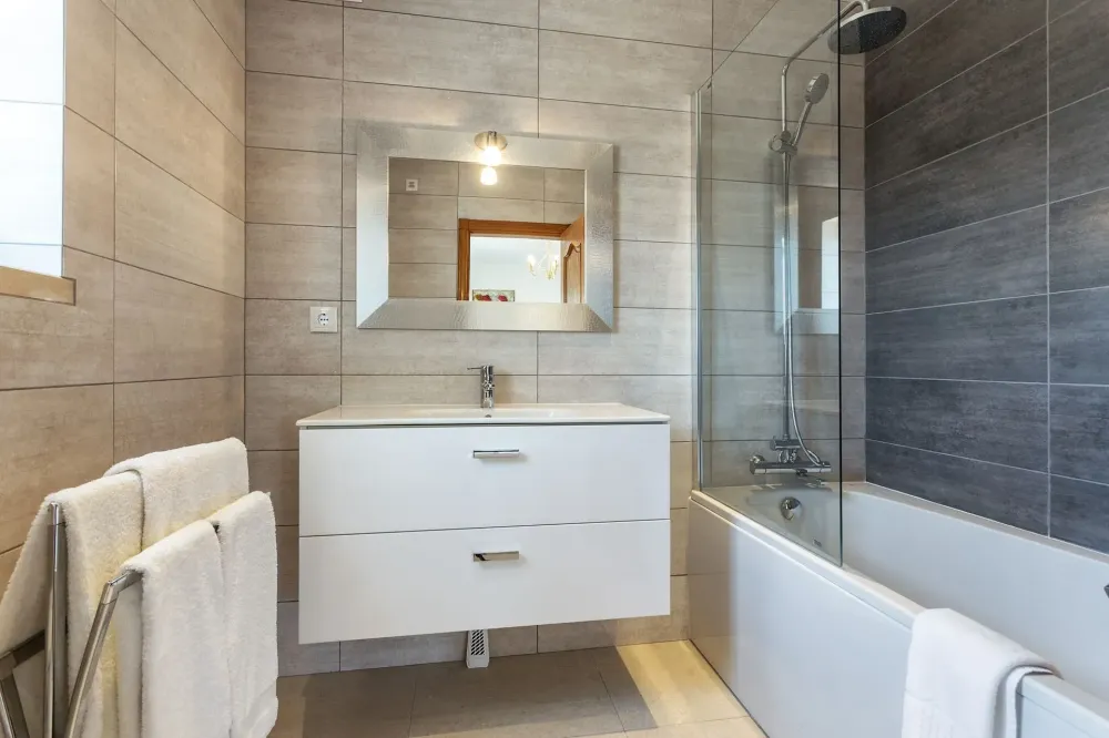 Salle de bain près de Rosiers-d'Égletons